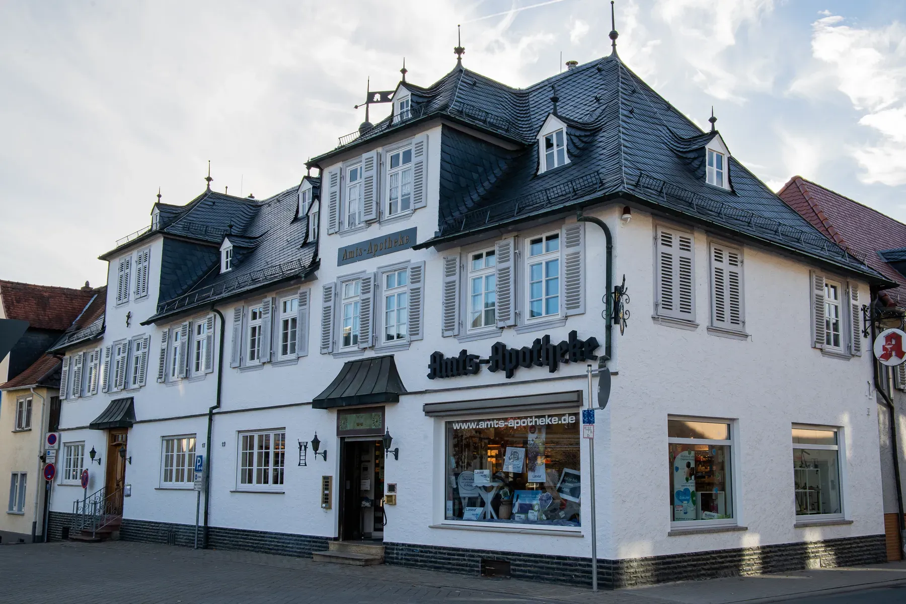 Amts-Apotheke Usingen – historisches Gebäude am Marktplatz