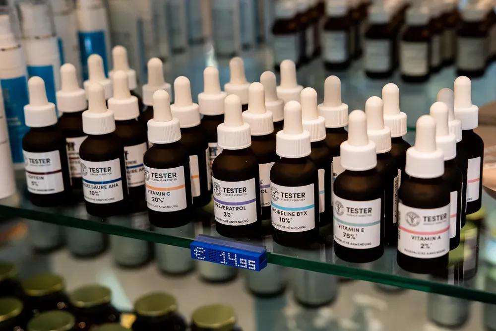 Kosmetik in der Amts-Apotheke Usingen – Foto 1